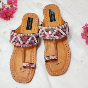 PEARLY TRIANGLE KOLHAPURI