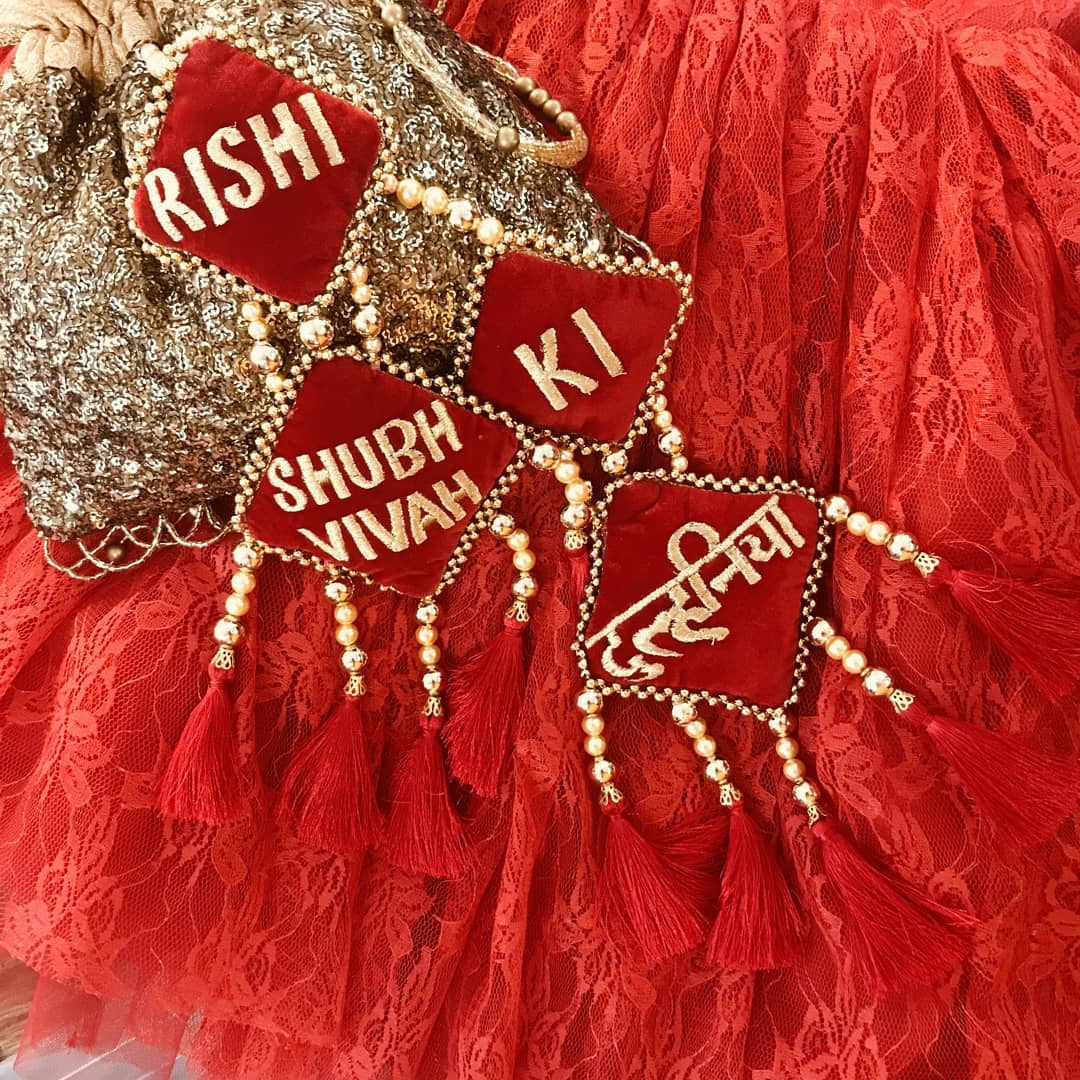 Bridal Velvet Latkan